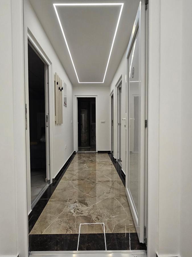 Deluxe Apartment mit Balkon und 2 Schlafzimmern