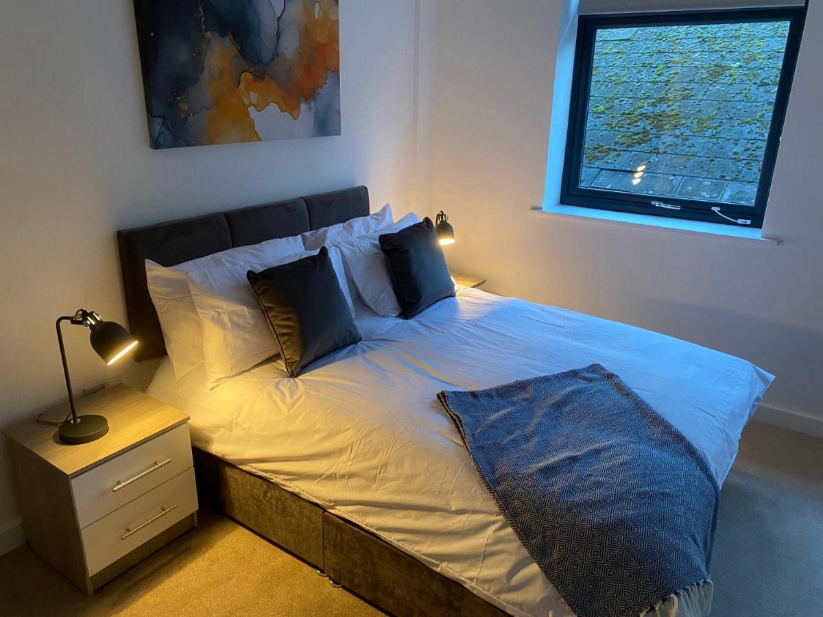 Modern 1-Bed Flat, Old Town - B&B Swindon