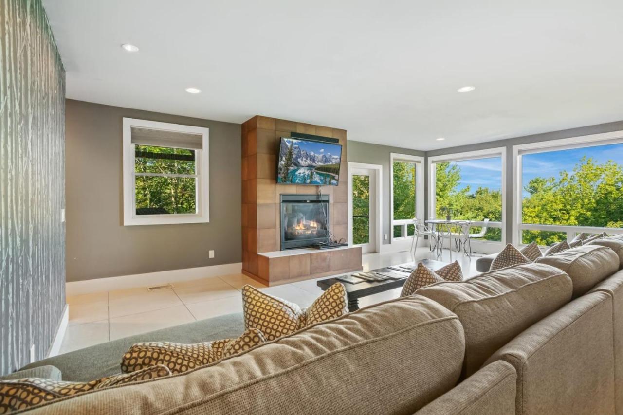 Heavenly Manor - Ferienwohnung Boone