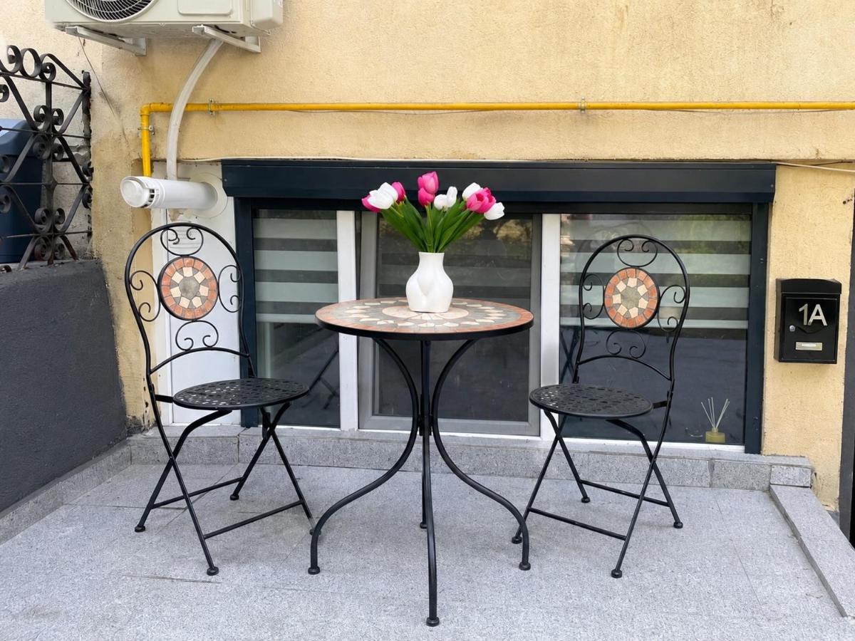 Central Studio - B&B Bucarest
