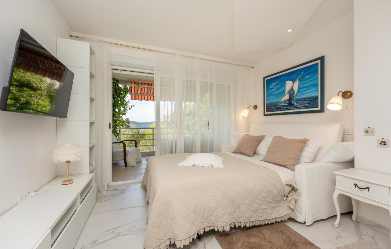 Studio apartman Maris - Bed and Breakfast Sveti Filip i Jakov