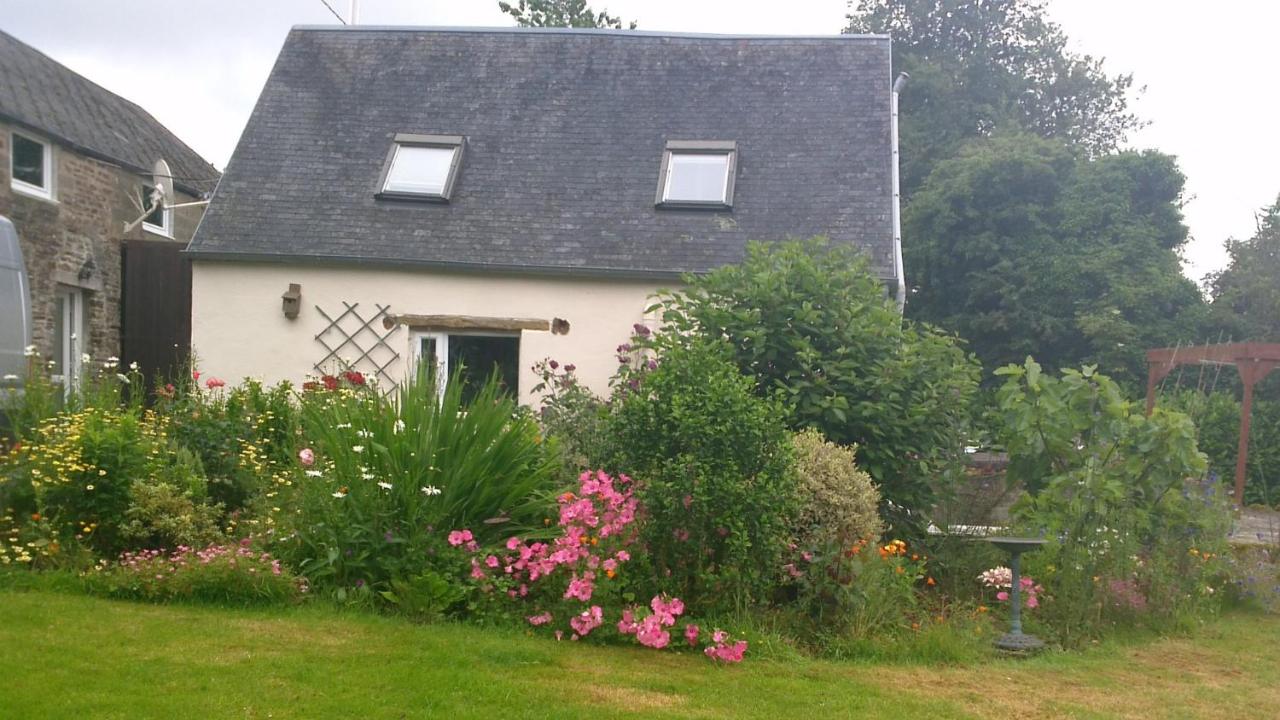 La Petite Maison - Ferienwohnung Beauchêne