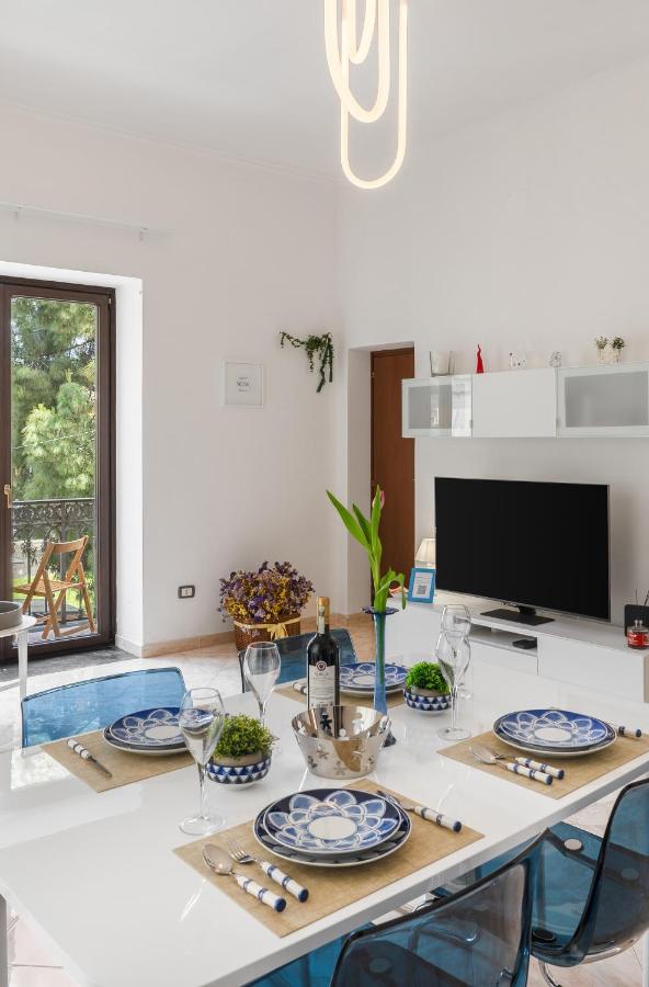 Domus Angriae - Boutique Apartment - Chambres d'hôtes Angri
