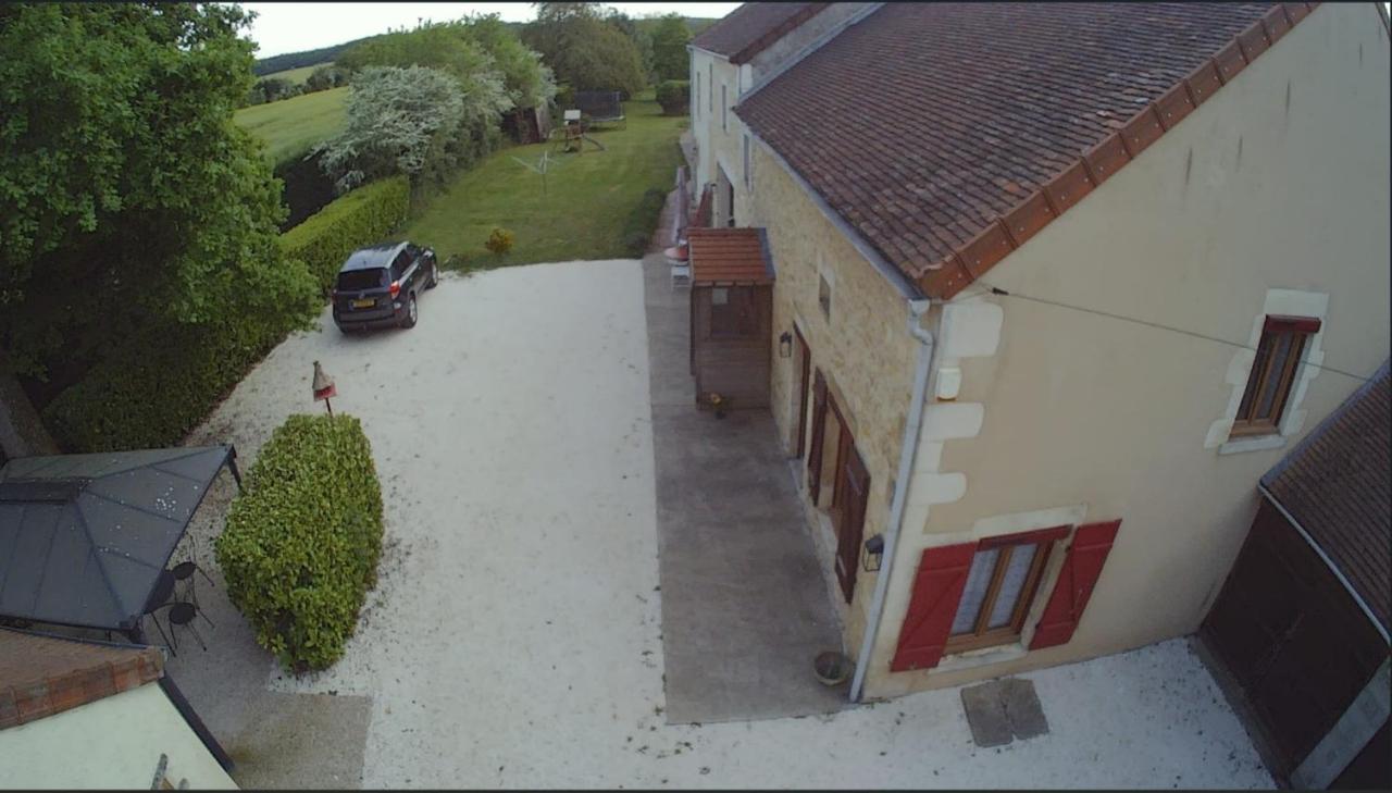 Au château du Bois - Bed and Breakfast Entrains-sur-Nohain