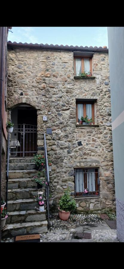 La Casa di Pietra a Carro - B&B Carro