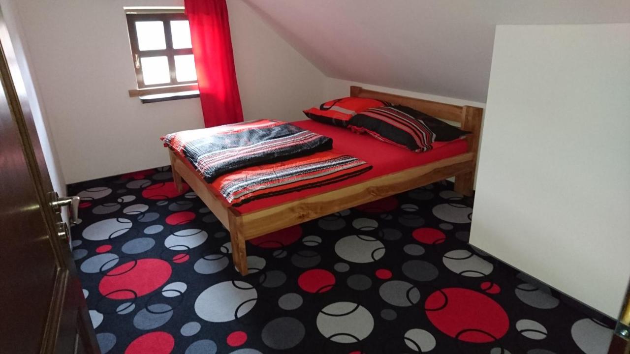 Deluxe Two-Bedroom Apartment
