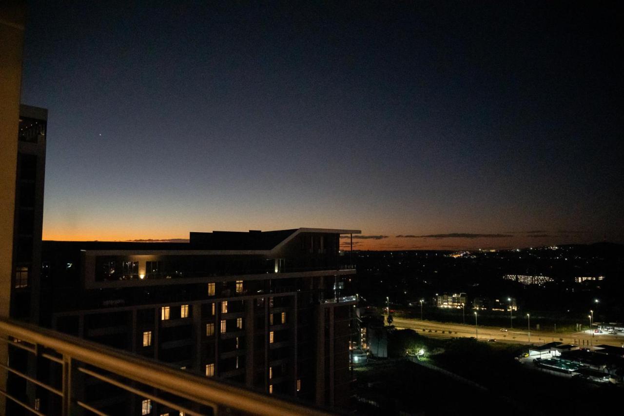 Aurelia at Trilogy - Luxury 2BR Skyline Suite Menlyn Maine - B&B Pretoria