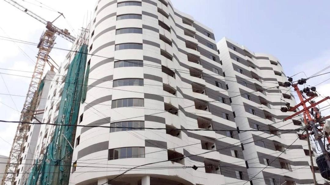 Travellers Heaven 2BR APT Gulshan Iqbal 13-E - Chambres d'hôtes Karâchi