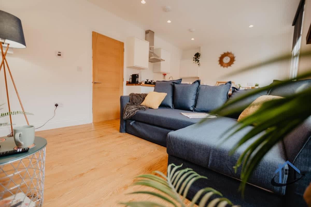 Flat B sleeps 4 very central 2nd Floor Derngate - Ferienwohnung Northampton