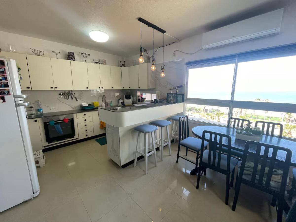 First line sea view - B&B Bat Yam