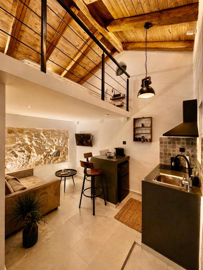 AVÓS Loft Studio - B&B Sinarádes