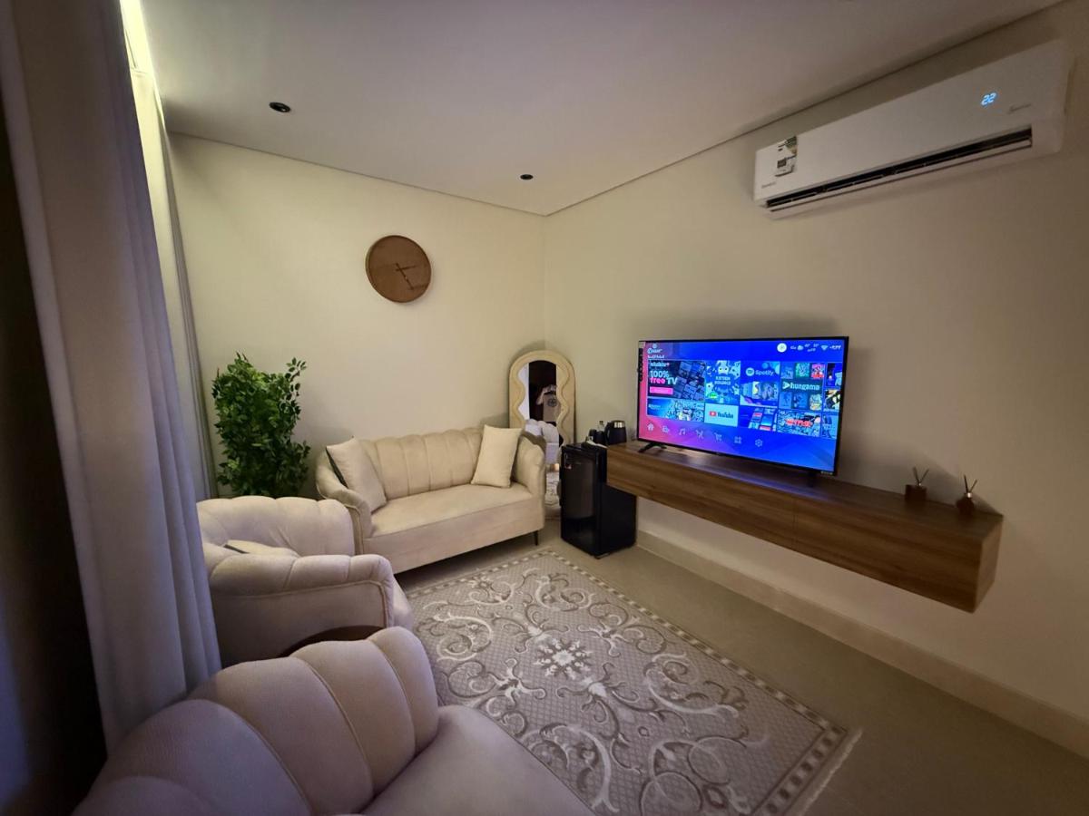 استديو مودرن دخول ذكي قريب الجسر - Bed and Breakfast Khobar