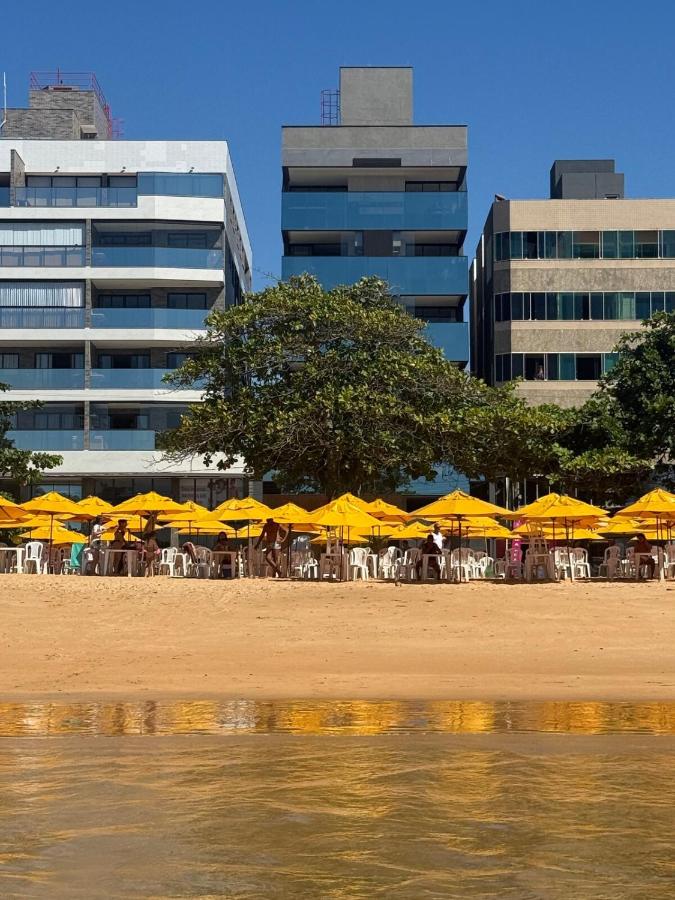 Luxo à Beira Mar com 3 suites e varanda Goumert com churrasqueira vista para o mar - Chambres d'hôtes Anchieta