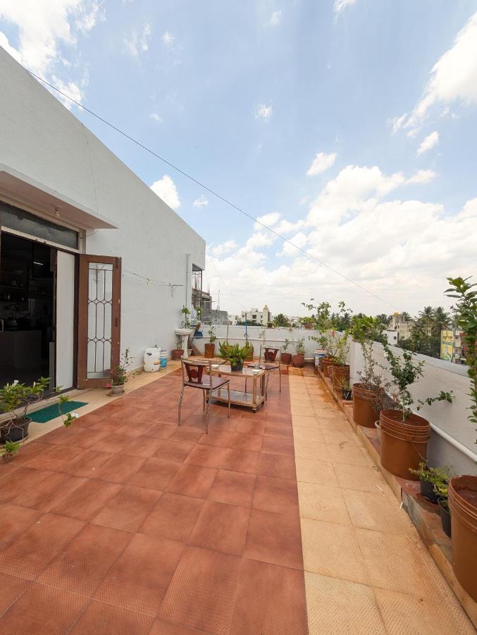 1BHK Loft with Studio Pad & Open Terrace - Ferienwohnung Bengaluru