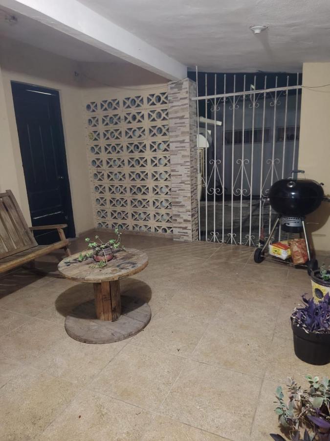 Suite Privada Cerca del Estadio BBVA - Bed and Breakfast Monterrey