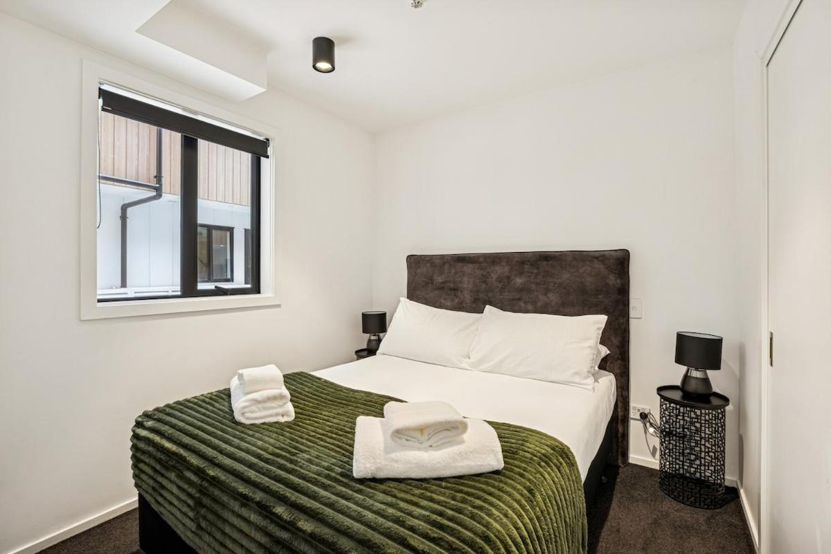 Mountain Vista Apartment! Short Stroll to the CBD - B&B Queenstown