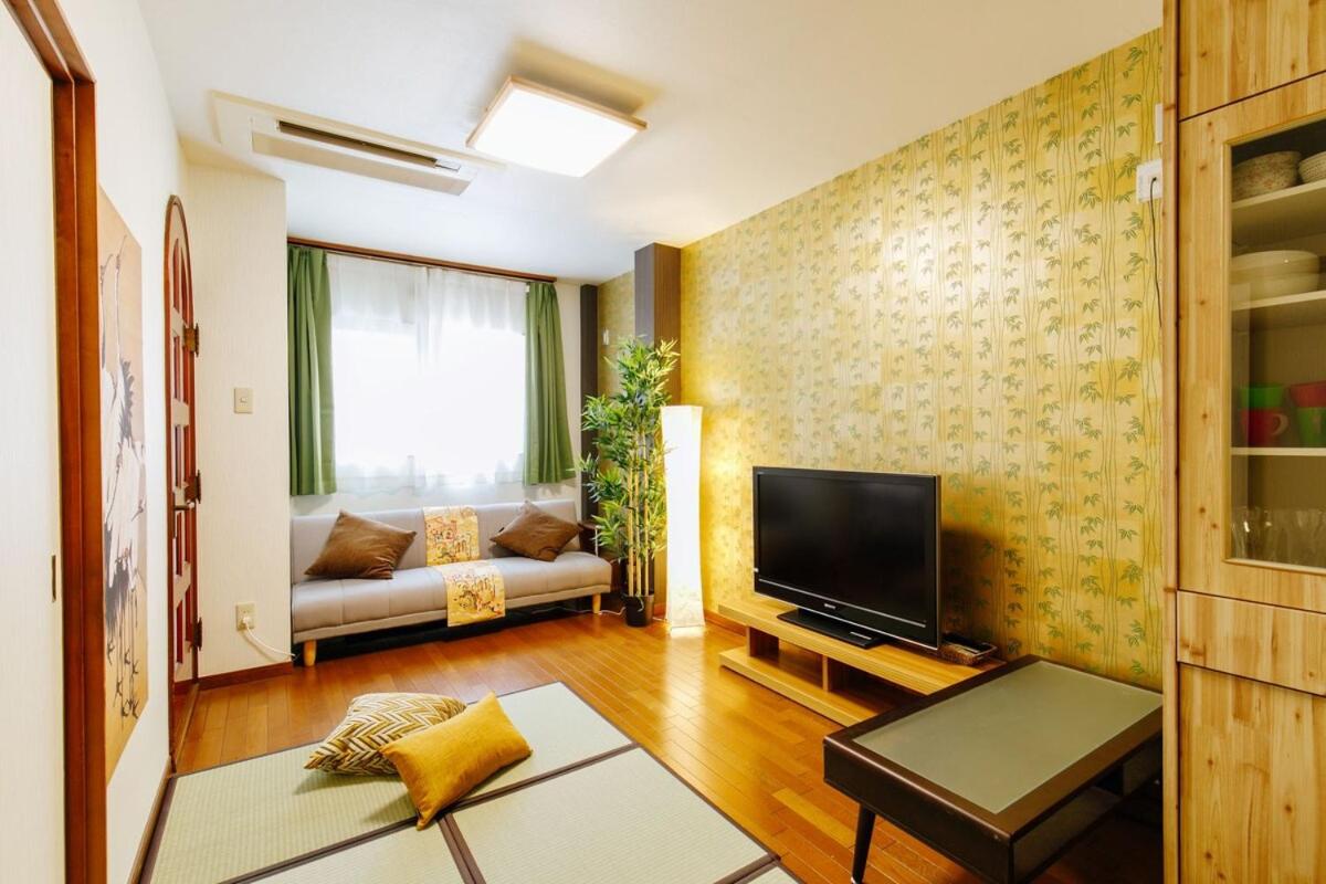 Ryuguhouse BENTEN - Bed and Breakfast Osaka