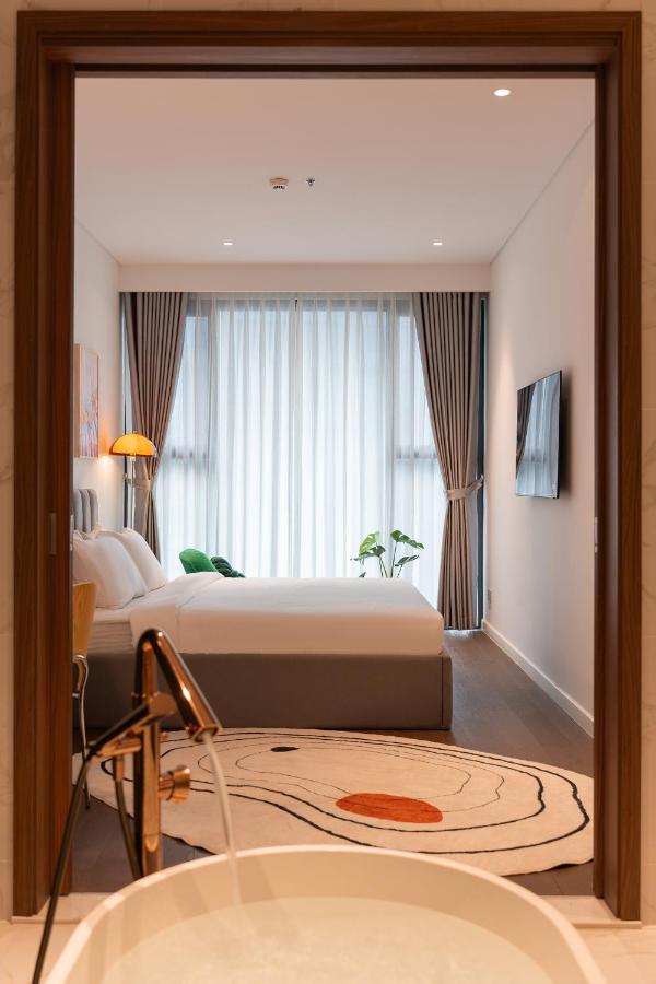 Prime Riverside Metropole by DiStay - Free Pickup - B&B Ho Chi Minh