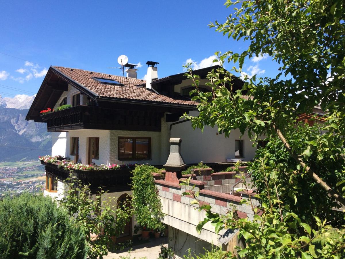 Pension Erlerhof Chez Karin - B&B Tulfes