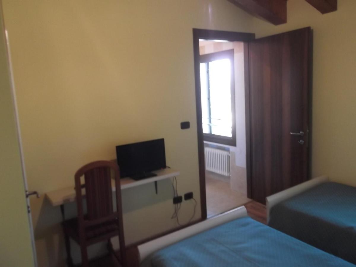 Zweibettzimmer mit eigenem Bad