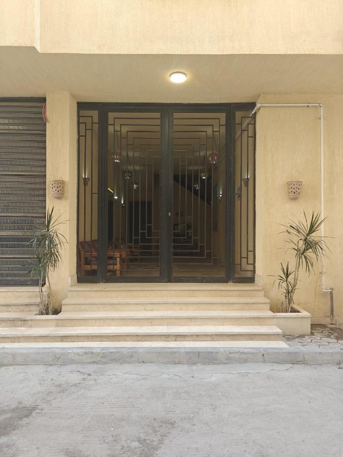 Bayt Hassan A12 - 2 bedrooms European new apartment - Chambres d'hôtes Hurghada