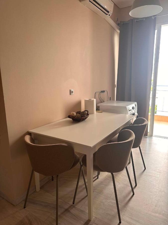 Dimitra Apartment Very Close to Kalamata Beach - B&B Kalamata