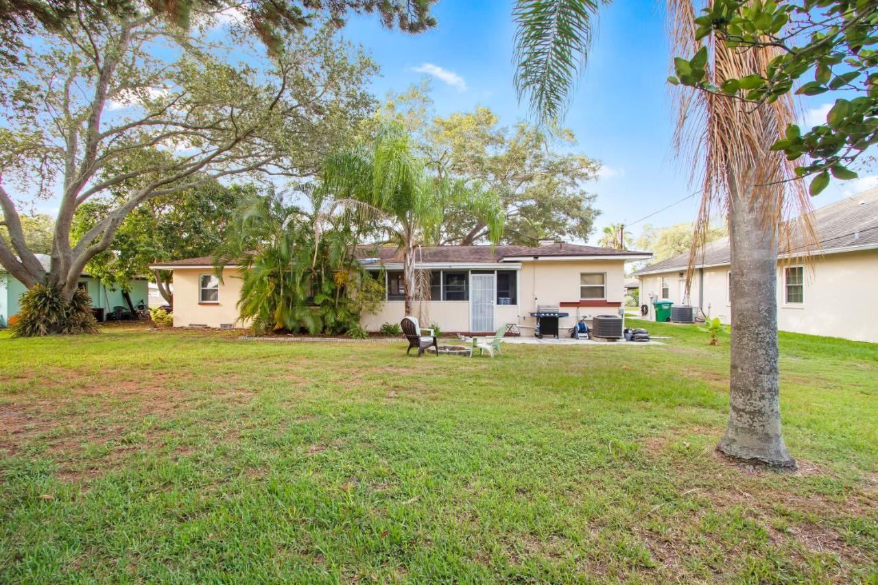 Cozy Florida House 10 Min Drive to Beach - B&B Clearwater