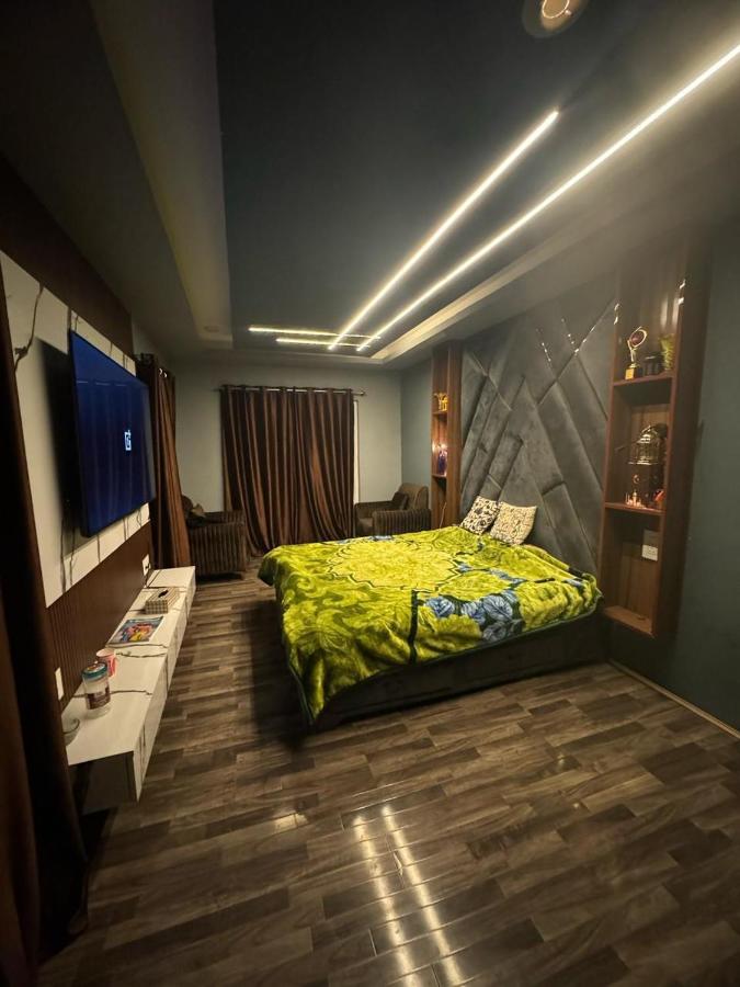 Homesleeper Homestay - Bed and Breakfast Rakh-i-Zukur