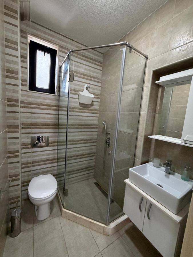 Apartmani Dina - B&B Komina