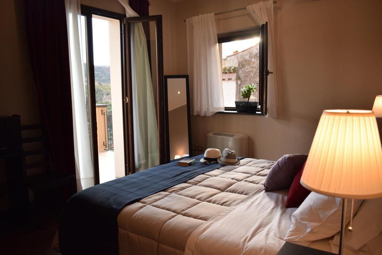 Triple Room with Terrace
