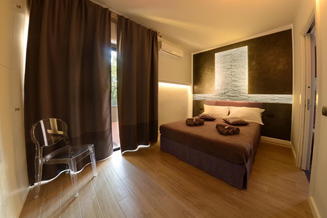 Classic Double Room with Pinewood View and Terrace