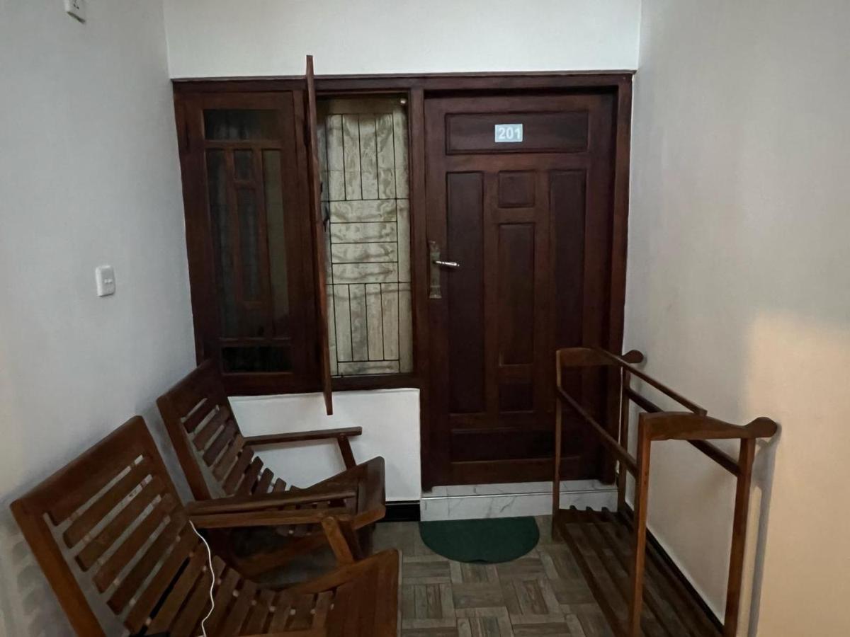 Yellow bay inn - Bed and Breakfast Arugam Bay