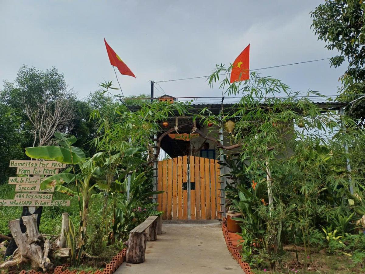 Rustic Homestay Lucky Home , 3 bedrooms, near the forest & near the sea - Chambres d'hôtes Phu Quoc