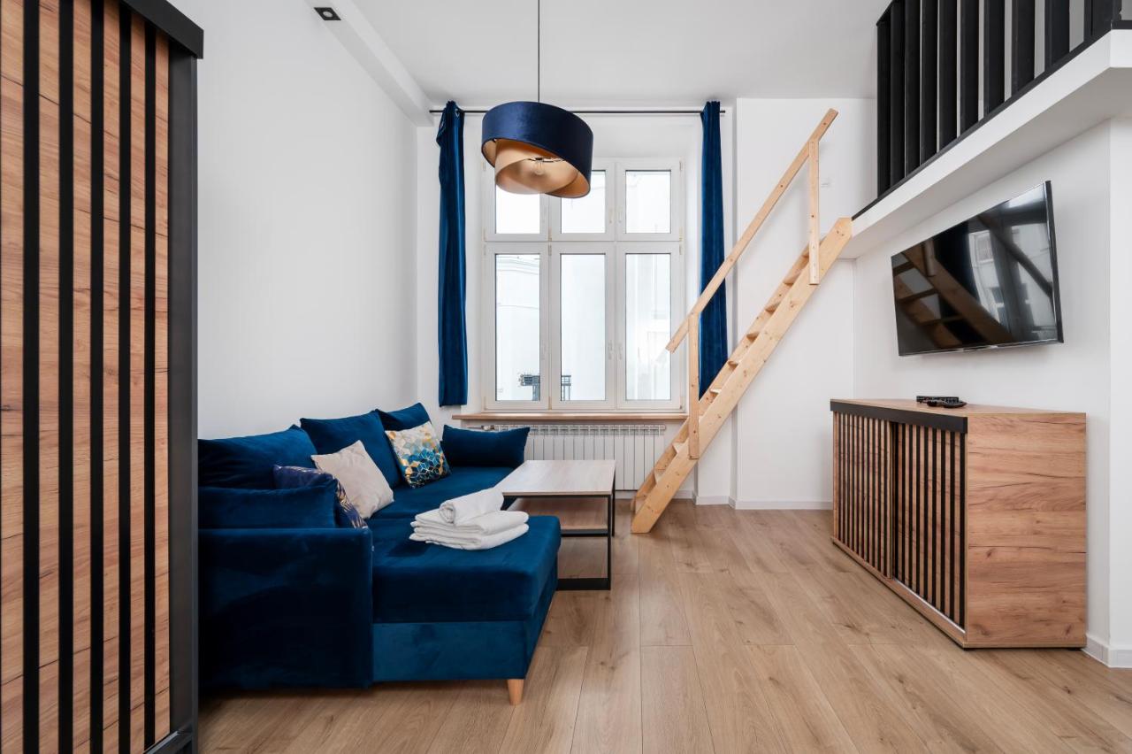 Wólczańska Mezzanine Apartment by BookingHost - Bed and Breakfast Łódź