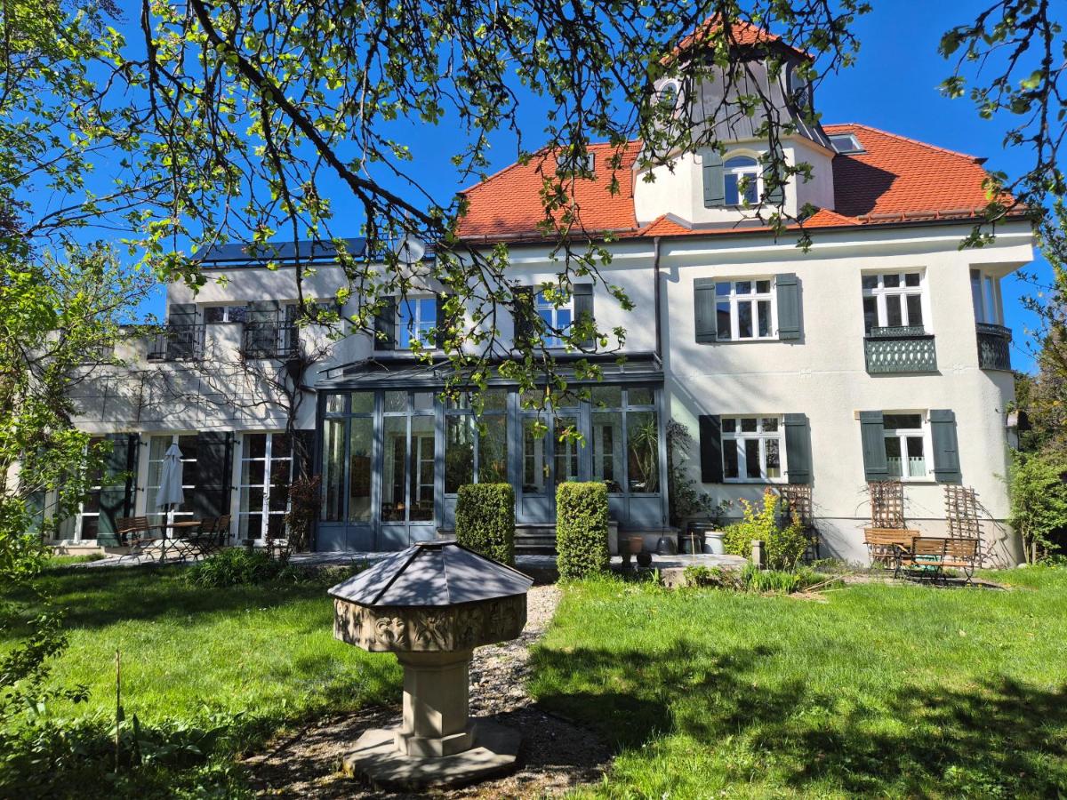 Gartenvilla Schwanstein - Bed and Breakfast Füssen