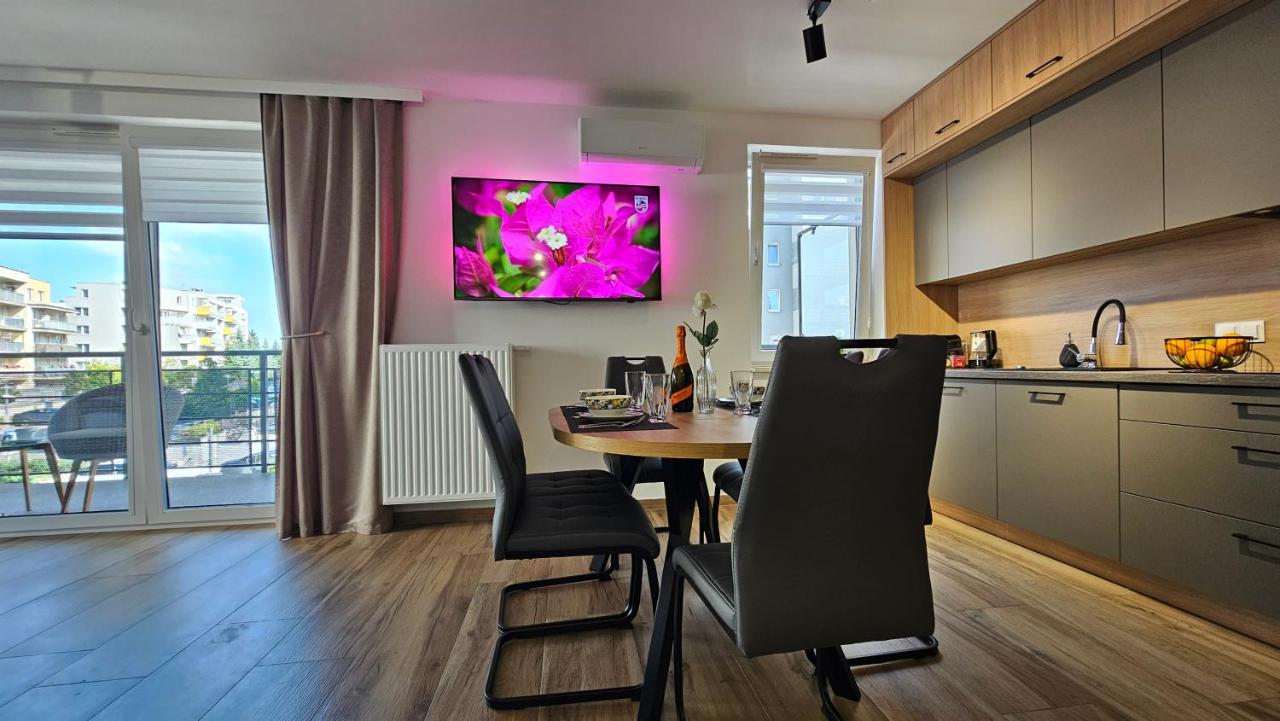 Deluxe Apartment mit Balkon und 2 Schlafzimmern