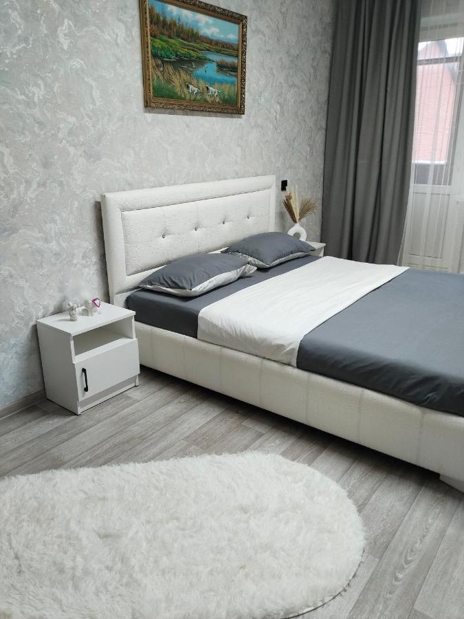 Строитель 39 - Ferienwohnung Oral