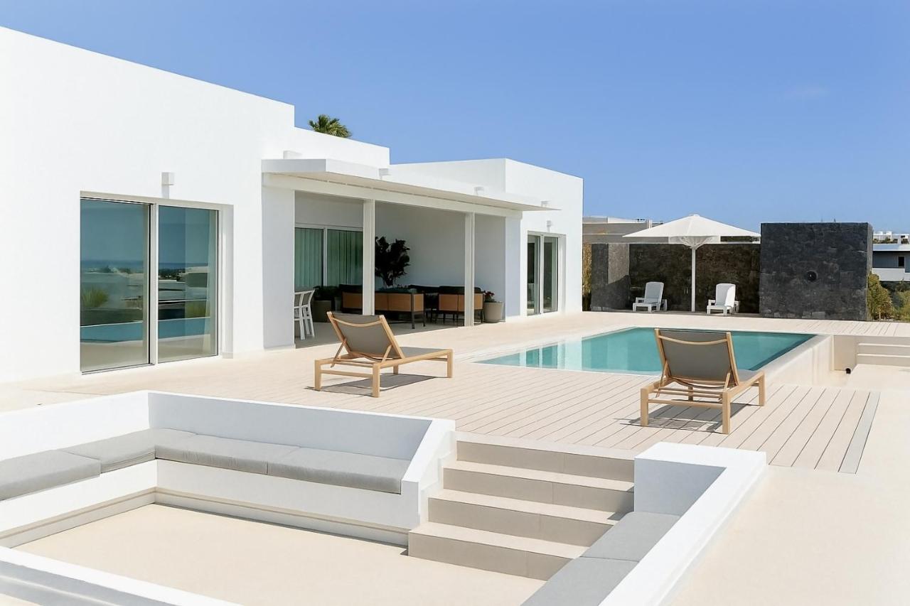 Villa Ainé Luxury Villa, Sea Views, Heated pool - B&B Puerto Calero