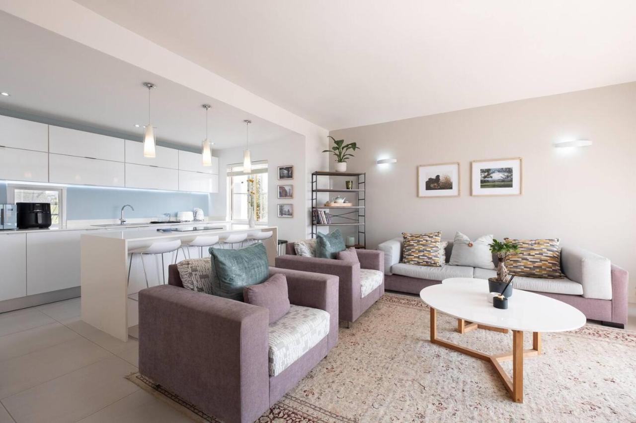 The Connie, Santorini Estate - Ferienwohnung Ballito
