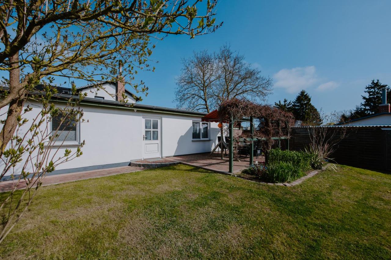 Ferienhaus am Apfelbäumchen - B&B Zirkow