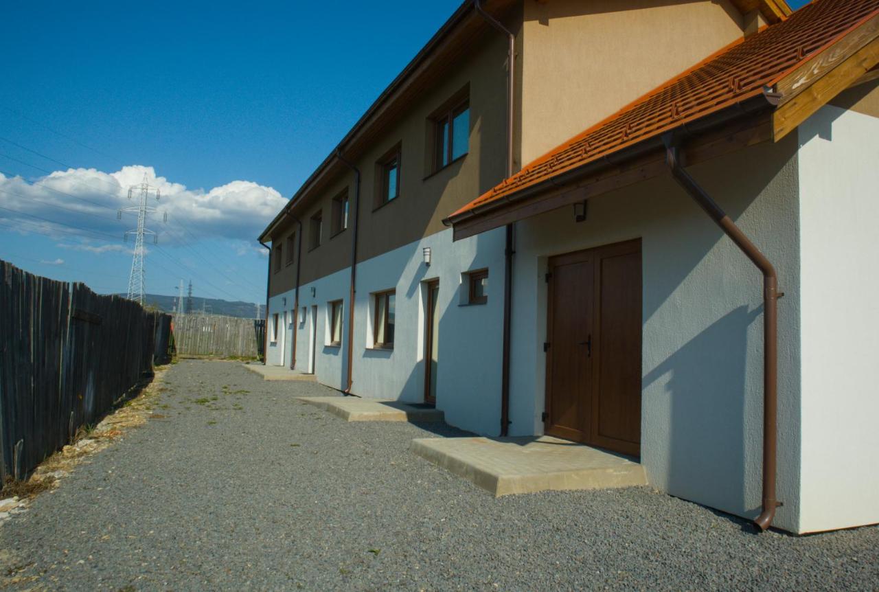 4 Fa Apartmanok - B&B Miercurea-Ciuc