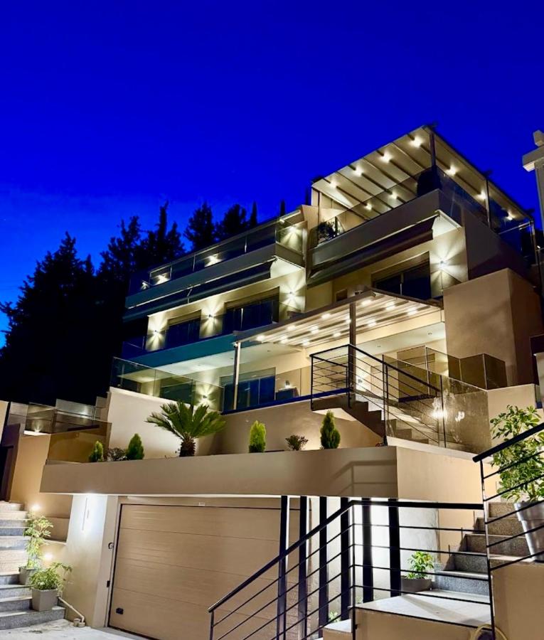Villa Deluxe