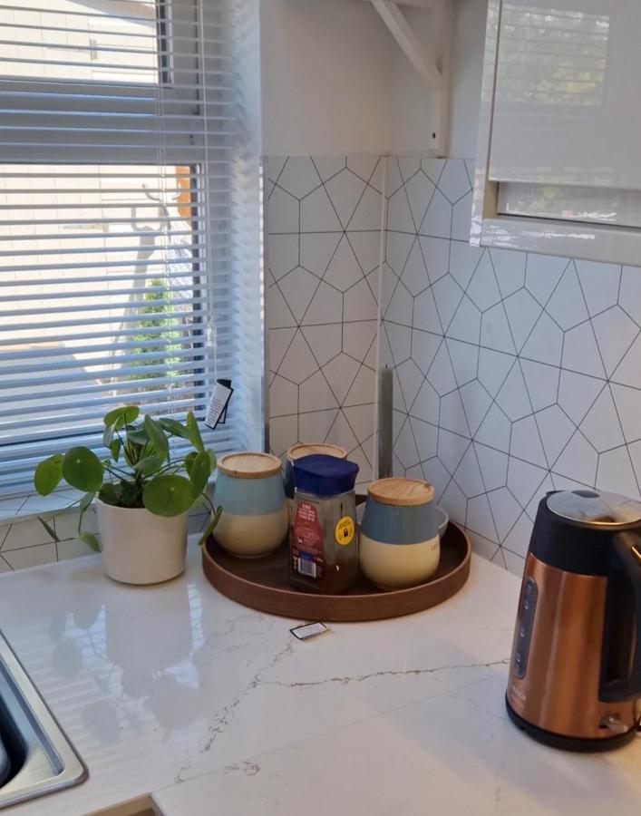 H2 Cardiff - B&B Cardiff