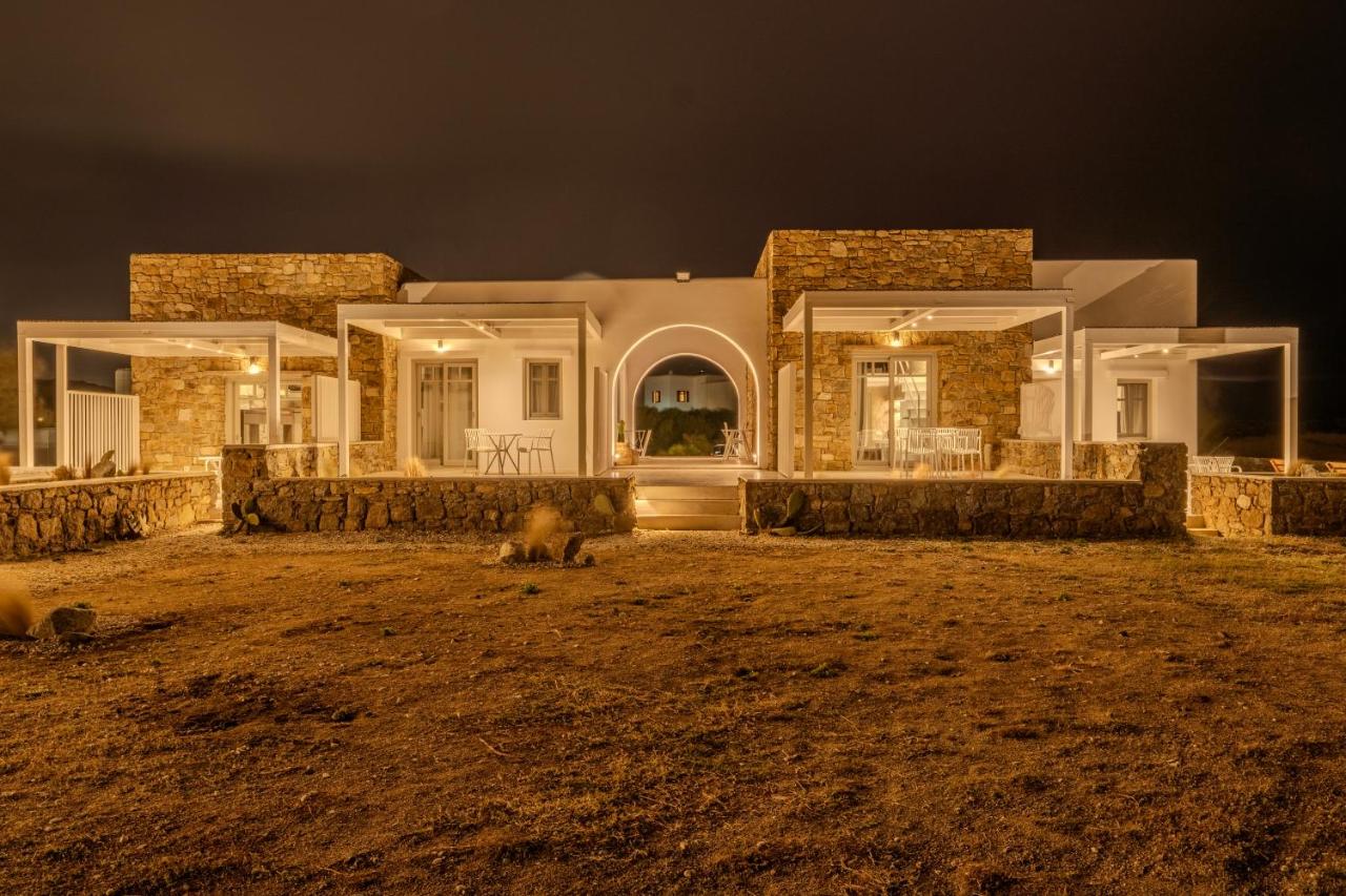 Jo&Co Mykonos Nature Suites N5 - B&B Plintri