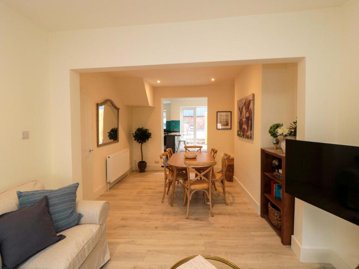 Trafalgar I - Ferienwohnung Scarborough