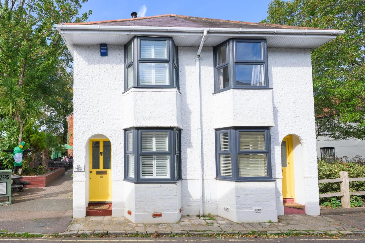Twin Tides - B&B Hythe