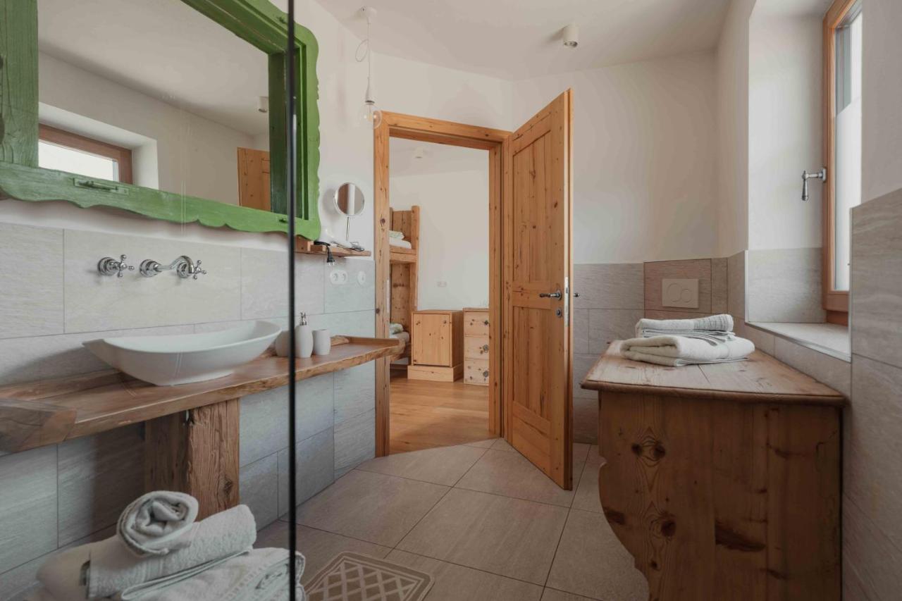 Vierbettzimmer mit Bad