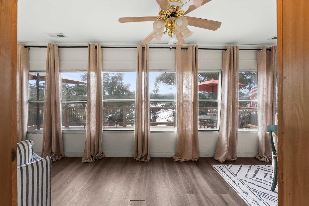 Lakefront on Lake Mitchell! - Ferienwohnung Clanton
