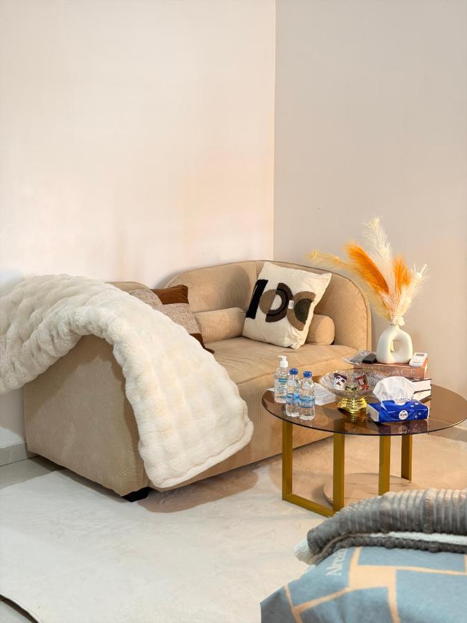 Lovely studio with stylish balcony in Abidjan - B&B Abidjan