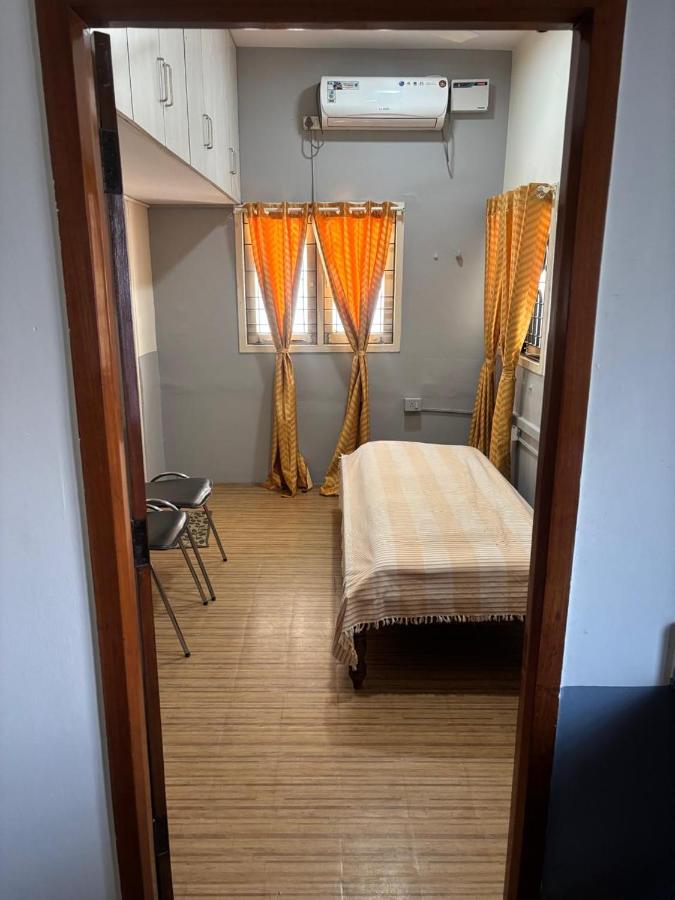 Coworkshells Stay for Professionals & Executives - B&B Bengaluru